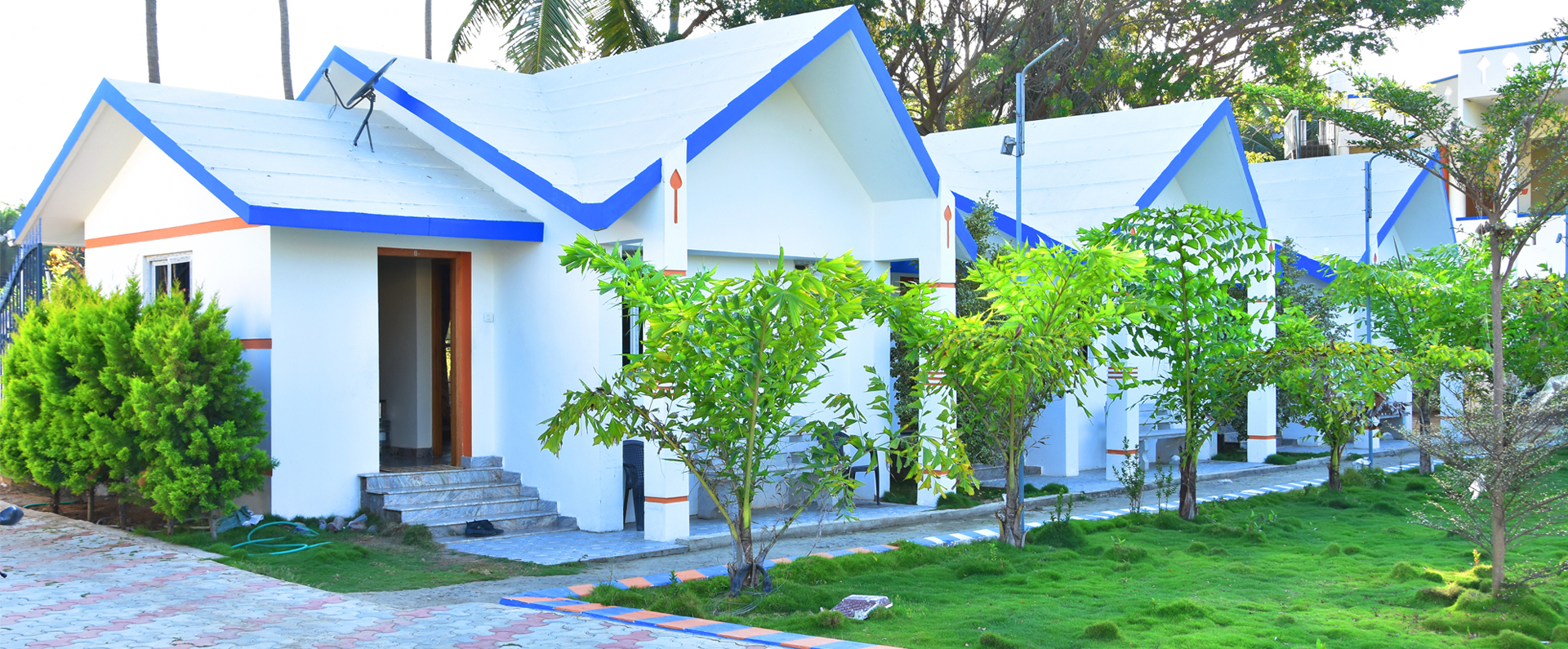 Best Hotels in Palani